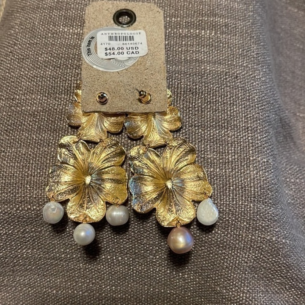 Anthropologie Renaissance Floral Gold Earrings. - Picture 2 of 2